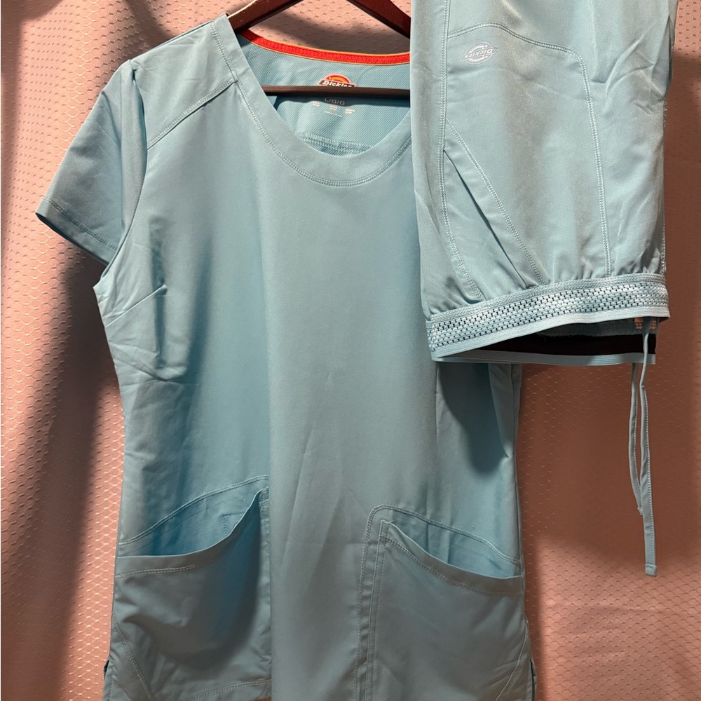 24.Dickies Light Blue Scrub Top and Pants Set